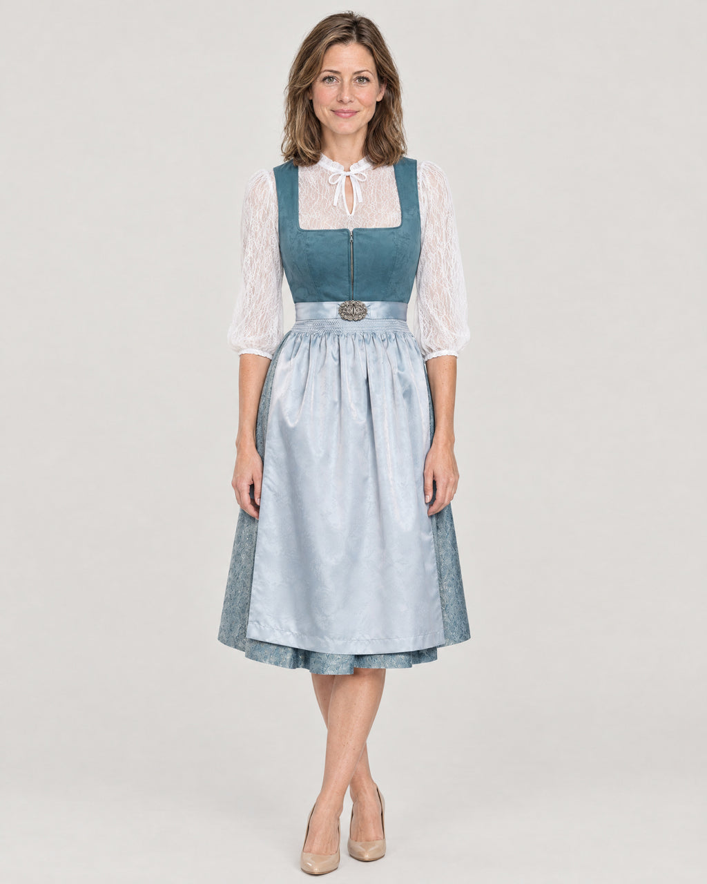 Dirndl Set Hellblau – Vorderansicht