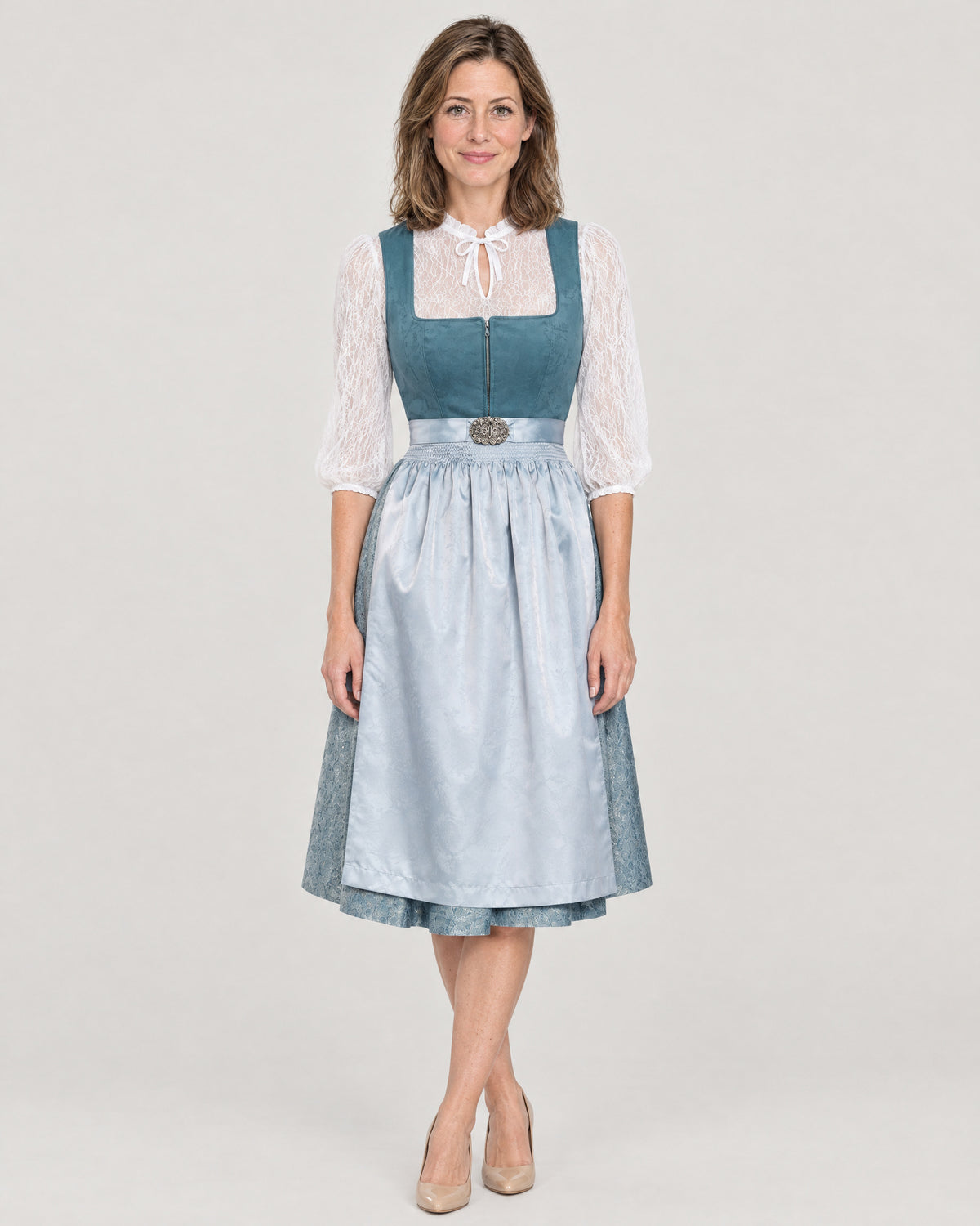 Dirndl Set Hellblau – Vorderansicht