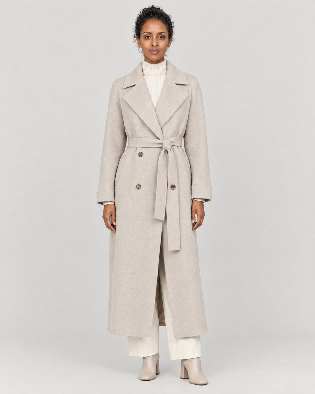 Wollmantel Beige – Vorderansicht