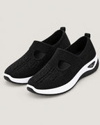 Slip-on Sneaker Schwarz – Vorderansicht