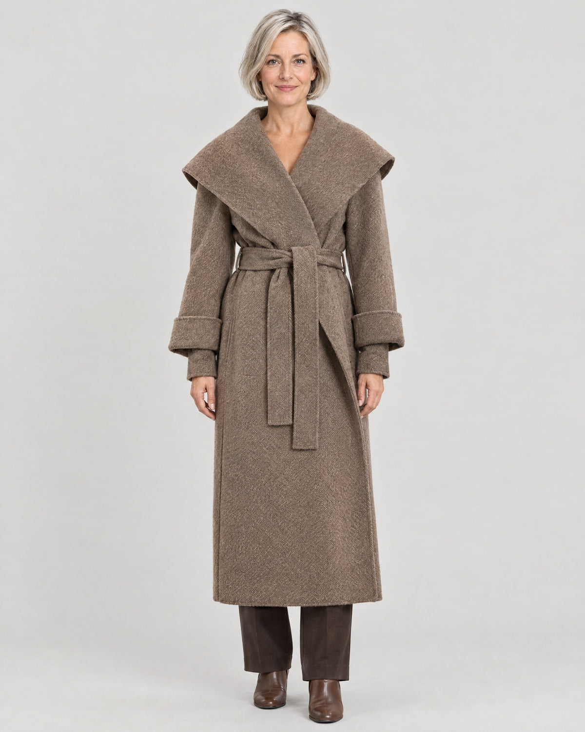 Wollmantel Taupe – Vorderansicht