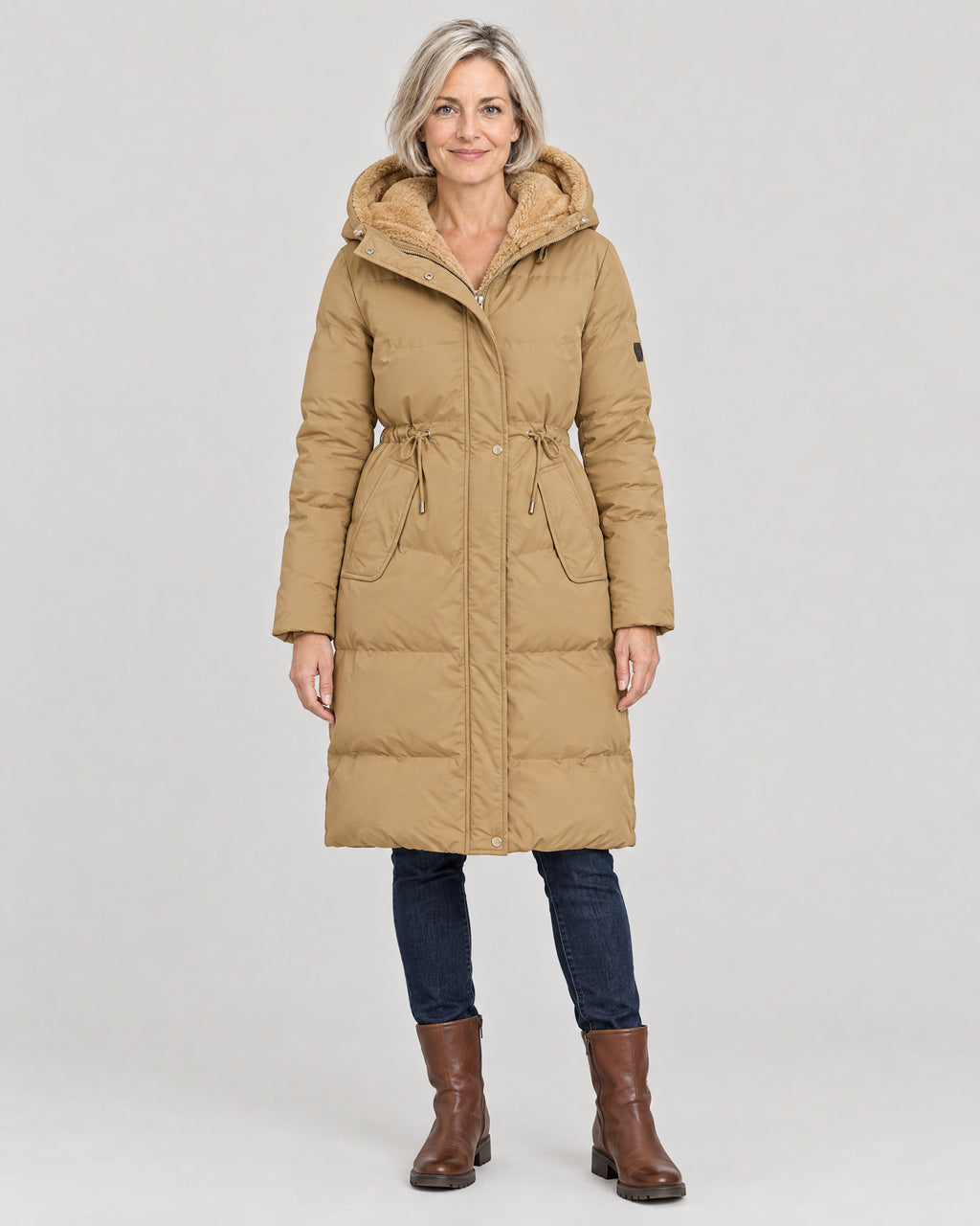Steppmantel Beige – Vorderansicht