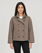 Kurze Wolljacke Damen Braun – Vorderansicht
