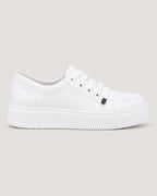 Slip-on Sneaker Damen Weiß – Seitenansicht mit Plateausohle