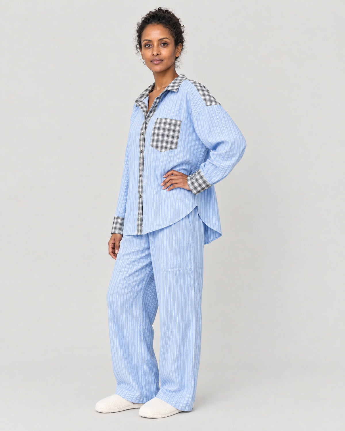 Pyjama-Set – Dreiviertelansicht