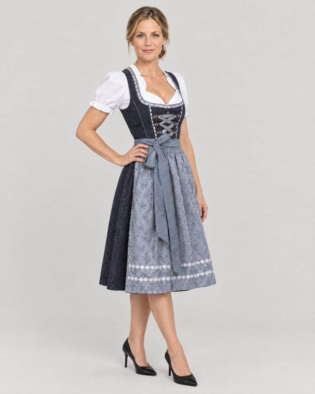 Dirndl – Dreiviertelansicht