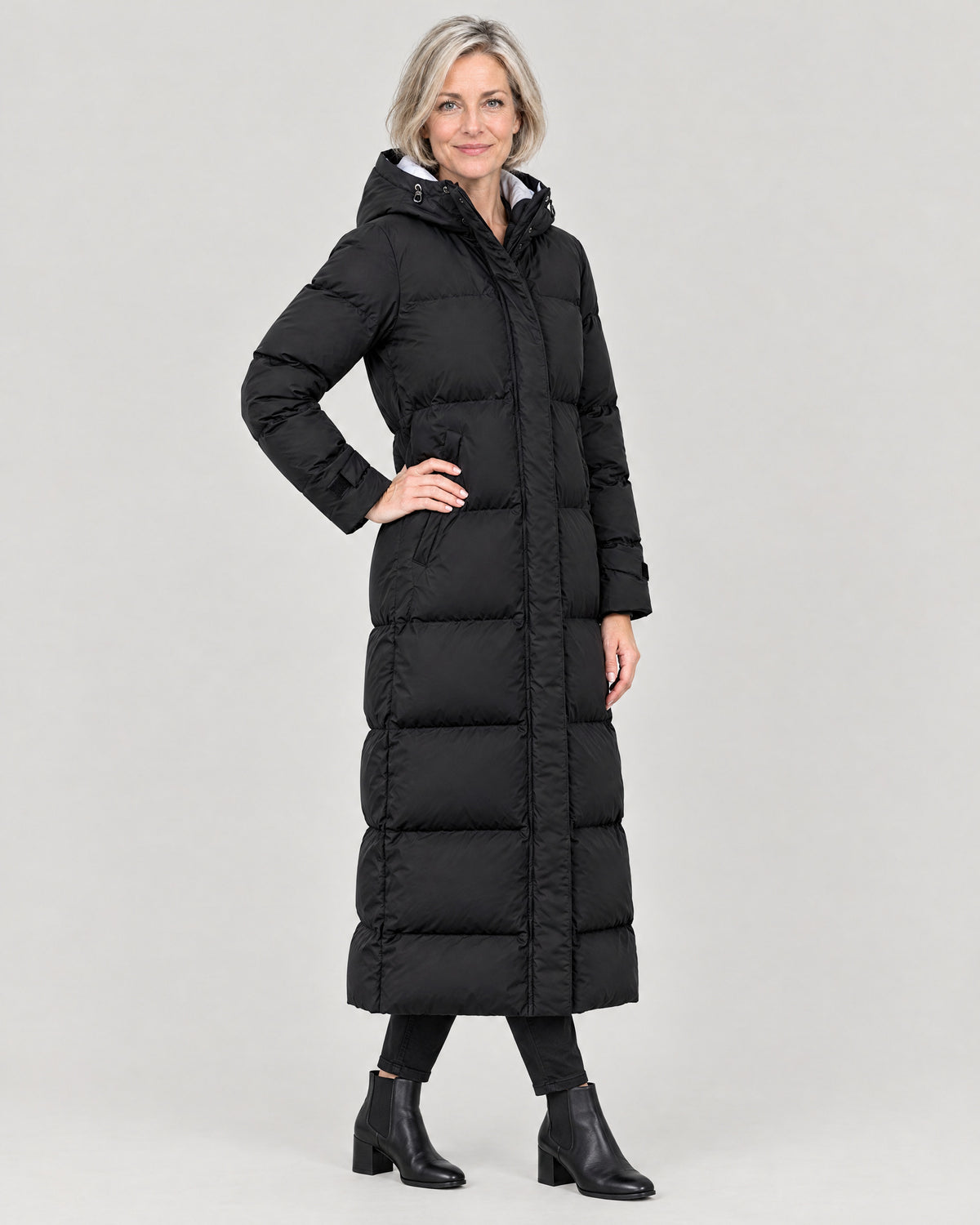 Langer Parka Damen Schwarz – Dreiviertelansicht