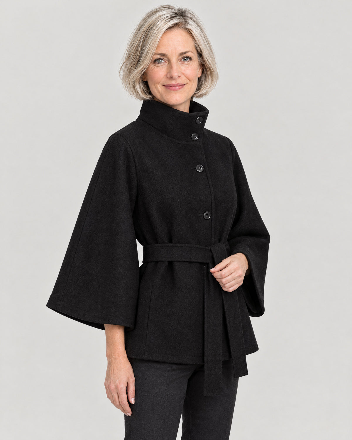 Cape Jacke Damen – Dreiviertelansicht