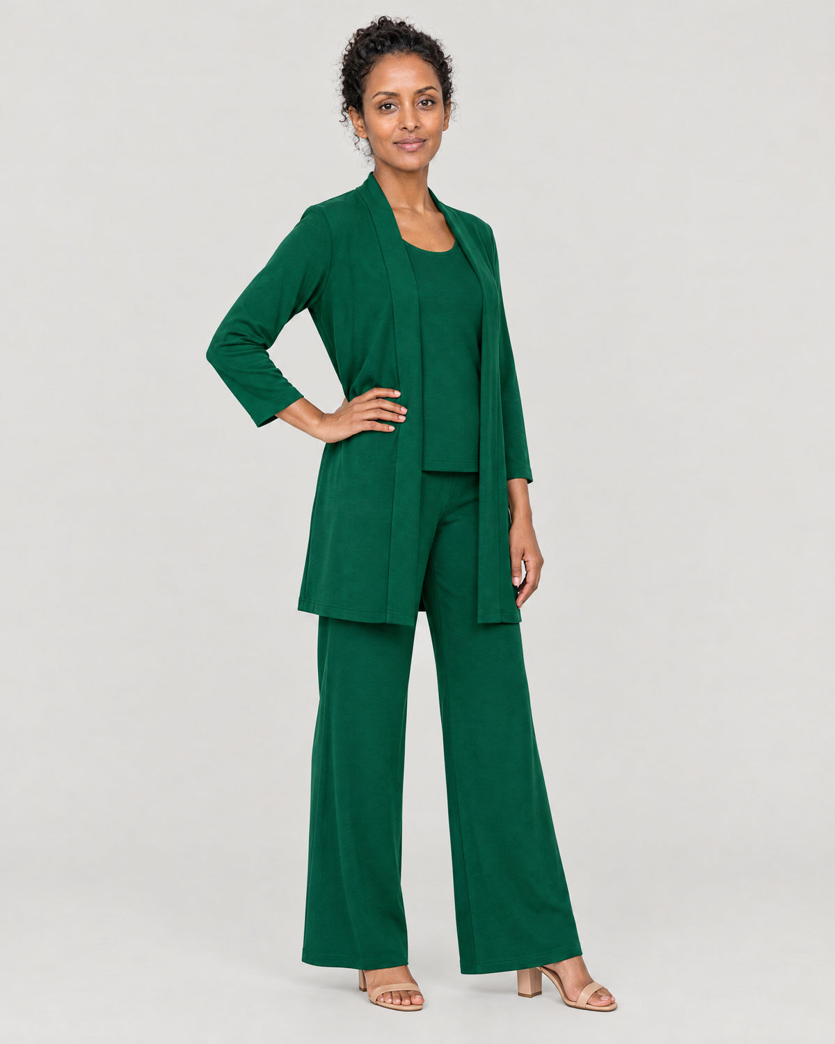 Set mit Strickjacke – Dreiviertelansicht