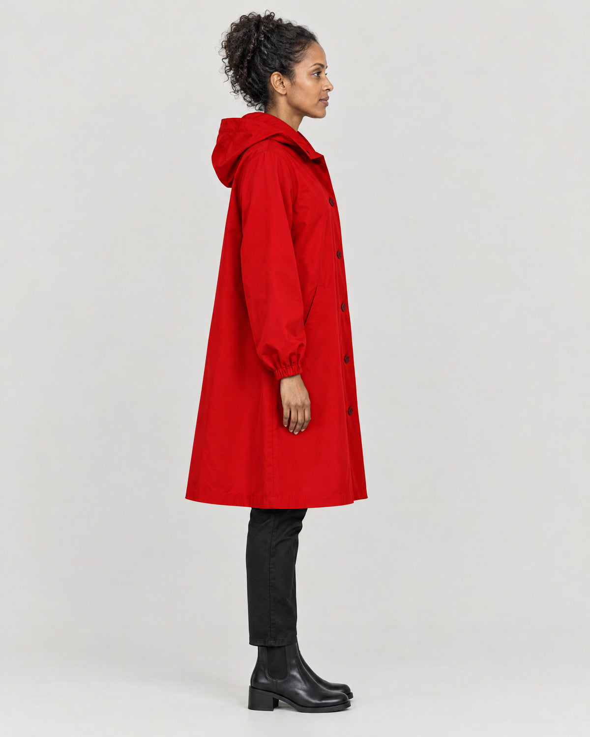 Regenmantel Damen Rot – Seitenansicht