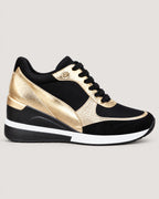 Keil-Sneaker – Seitenansicht