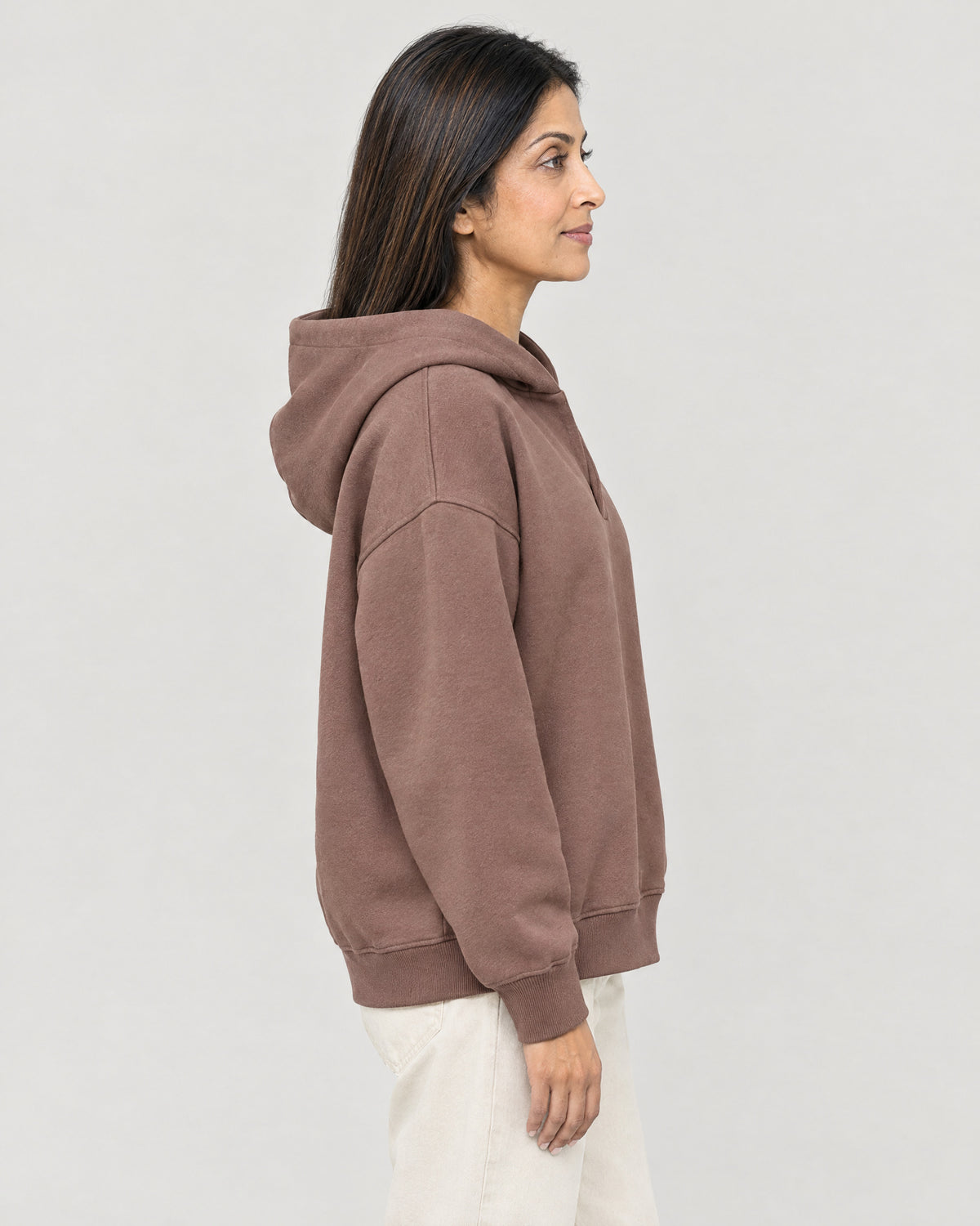 Oversize Kapuzenpullover – Seitenansicht