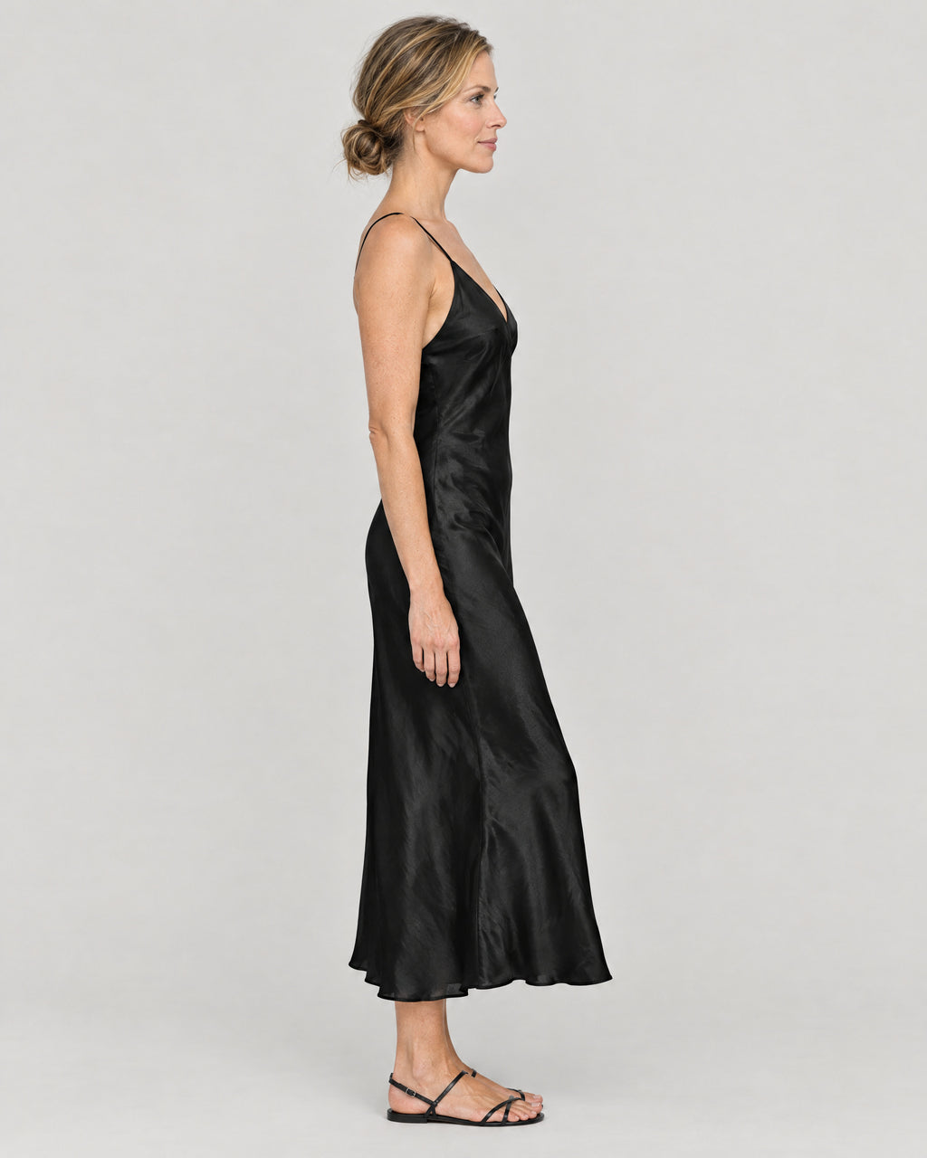 Satin Trägerkleid Schwarz – Seitenansicht