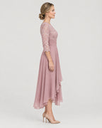 Spitzenkleid – Seitenansicht