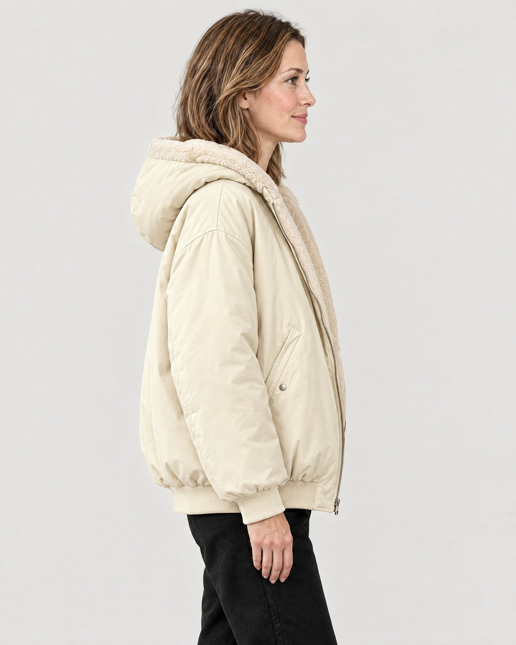 Oversized Winterjacke – Seitenansicht