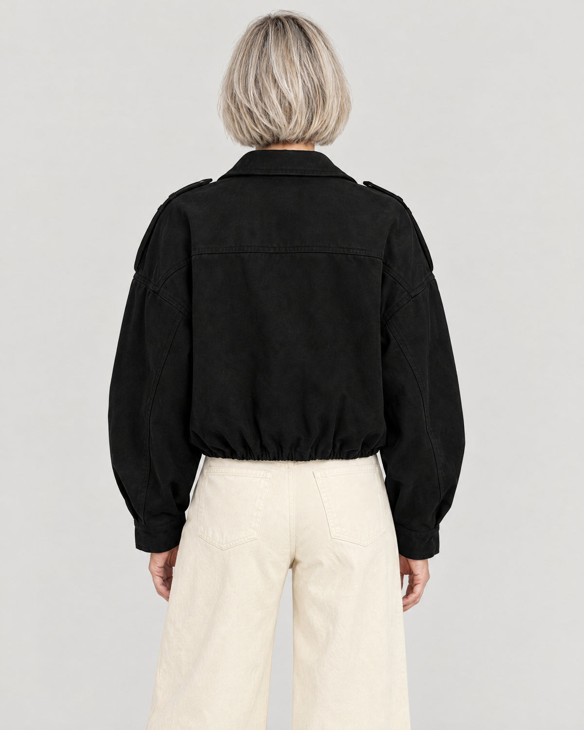 Kurze Oversized-Jacke Damen Schwarz – Rückansicht