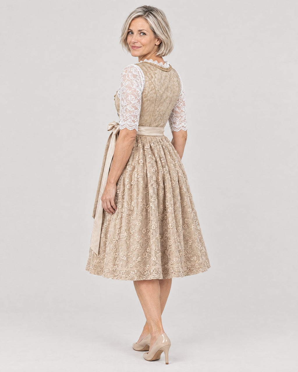 Dirndl – Rückansicht