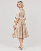 Dirndl – Rückansicht