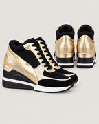 Keil-Sneaker – Rückansicht