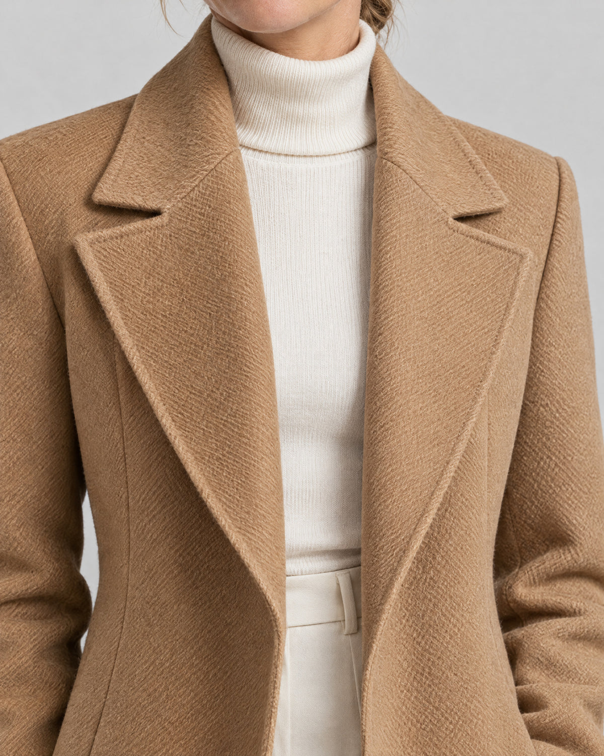 Longline Mantel – Detail Revers und Wollstruktur