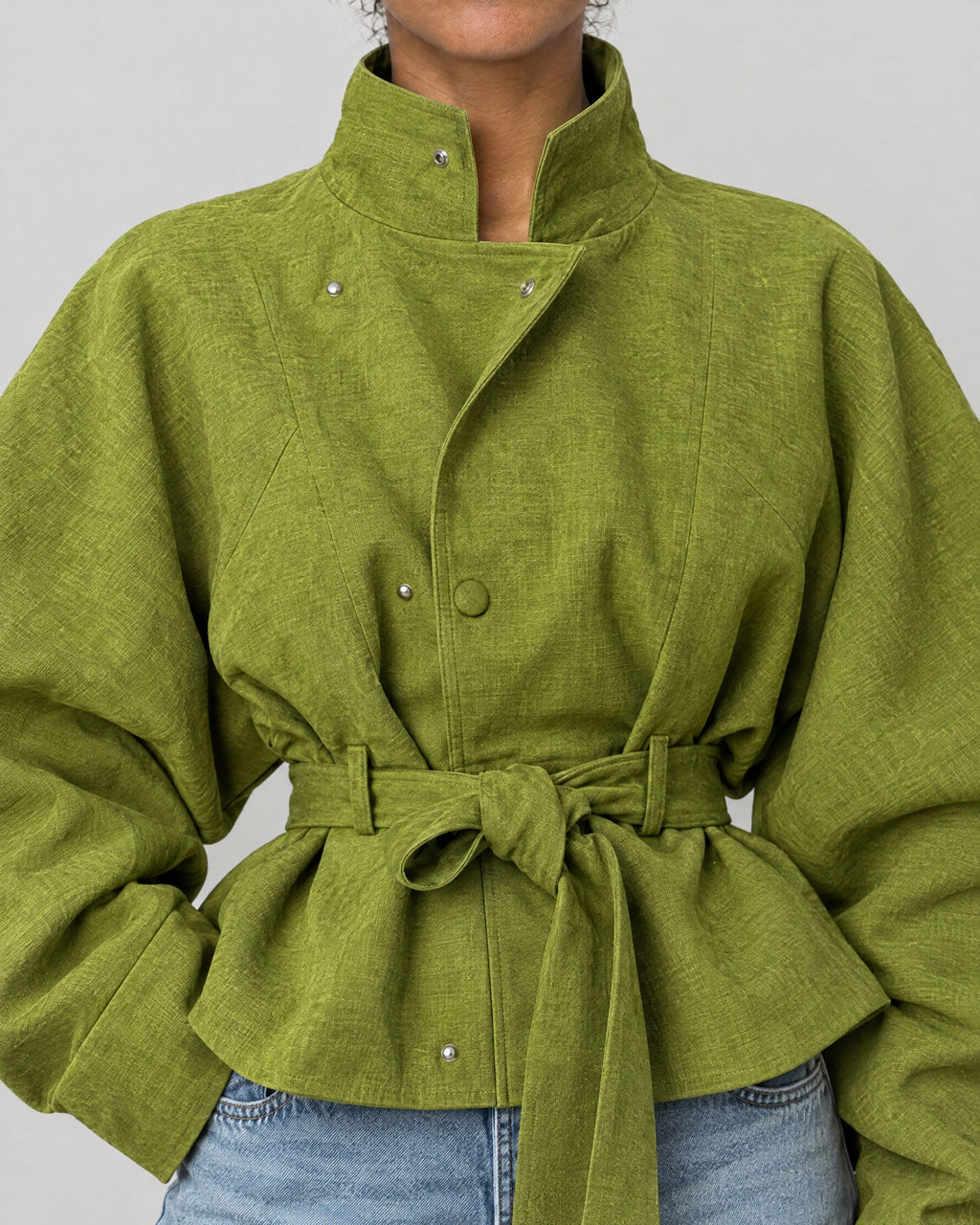 Jacke – Detail Kragen und Gürtel