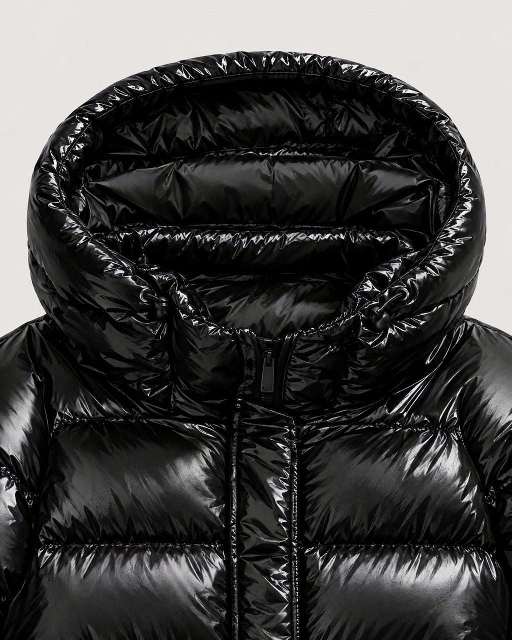 Glanz-Pufferjacke Damen – Detail Kapuze und Steppung