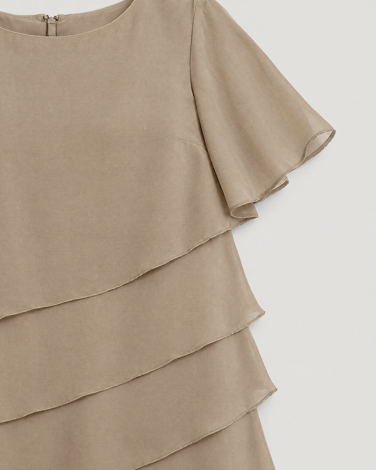 Chiffon Stufenkleid – Detail Volants