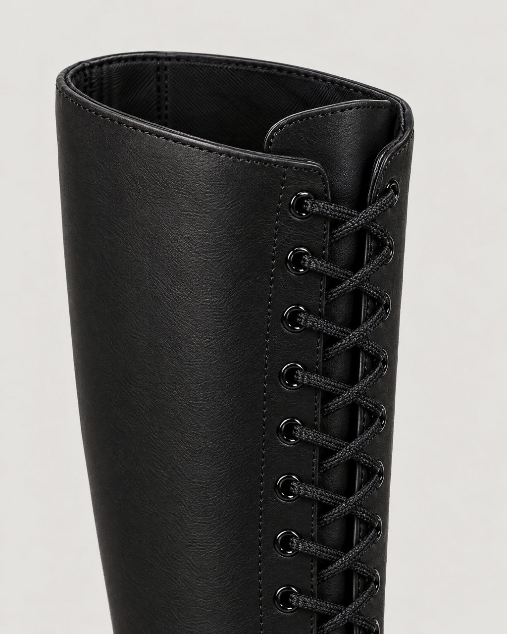 Schnürstiefel Damen – Detail Schaft und Schnürung