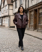 Bikerjacke – in der Altstadt