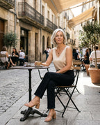 Satin Top – im Straßencafé