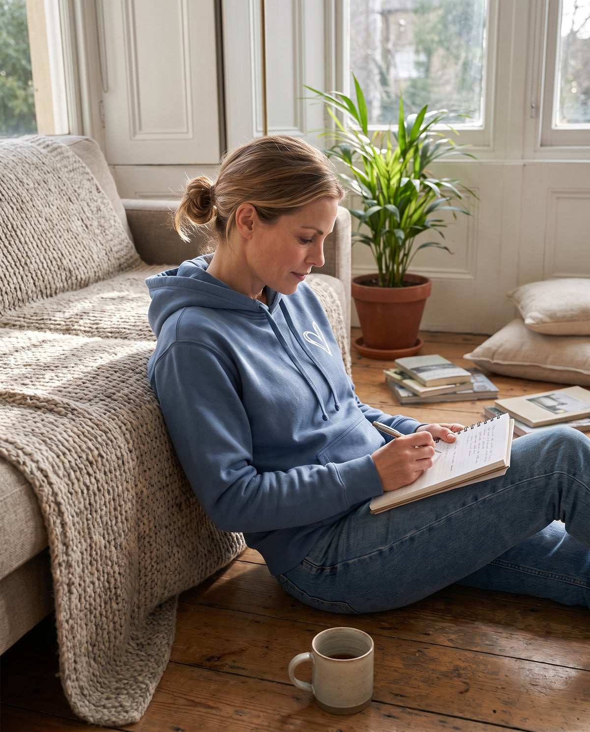 Hoodie mit Herz-Print – gemütlich zu Hause