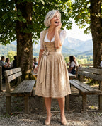 Dirndl – im Biergarten