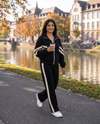 Trainingsanzug Damen Schwarz – Spaziergang am Fluss