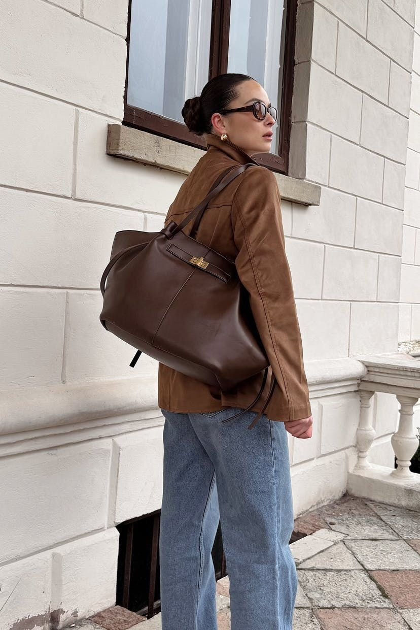 Leder Shopper Dunkelbraun – getragen