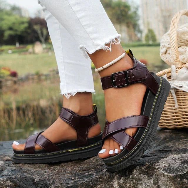 Plateau Sandalen Weinrot