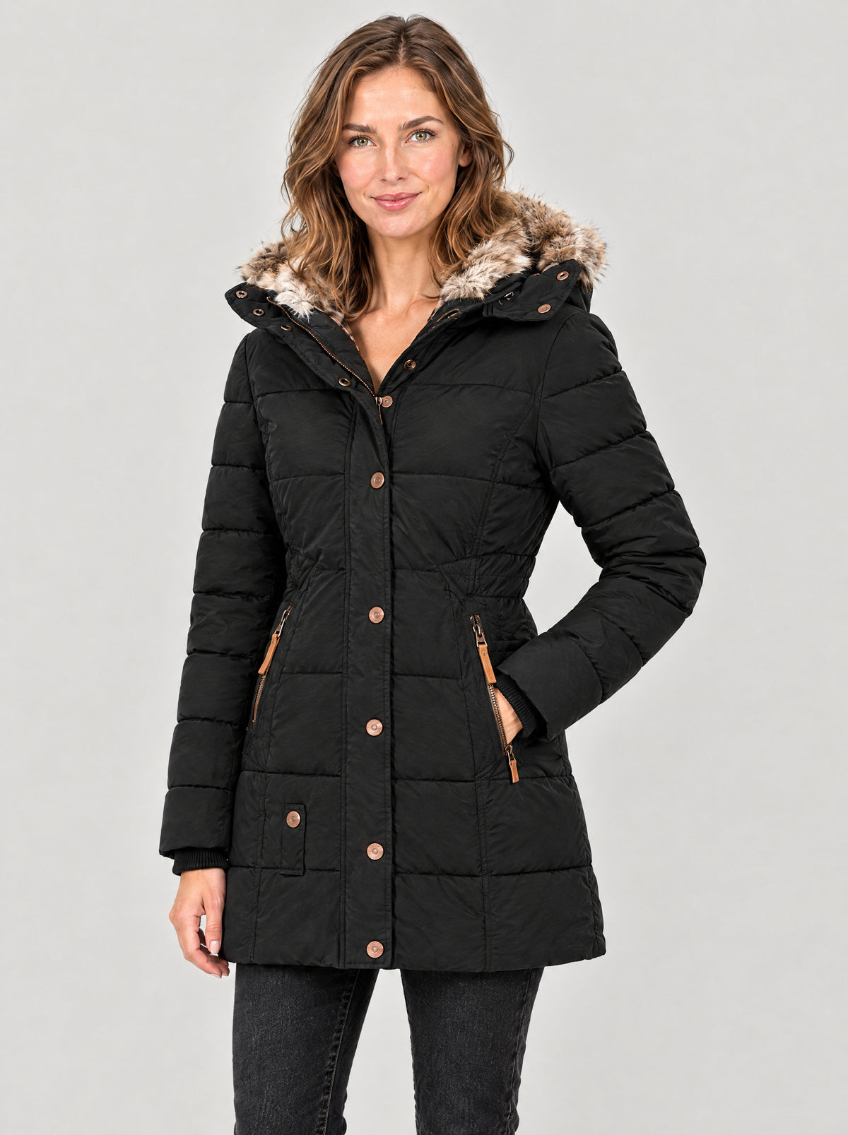 Winterjacke Damen Schwarz – Dreiviertelansicht