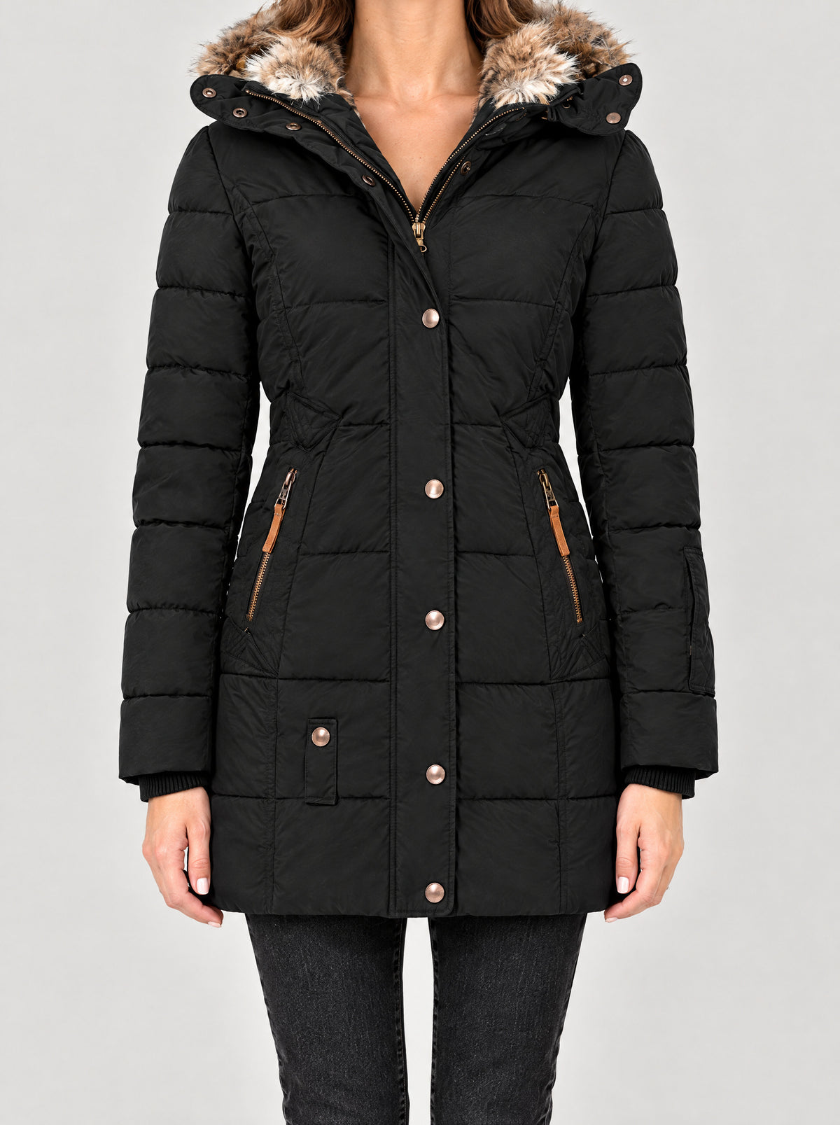 Winterjacke Damen Schwarz – Vorderansicht