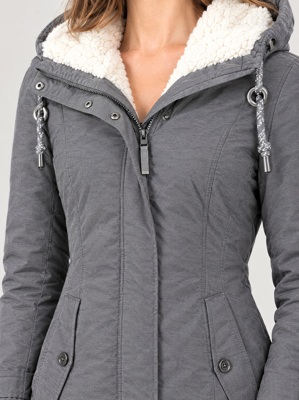 Wintermantel Damen Grau – Detail Plissee und Teddyfutter