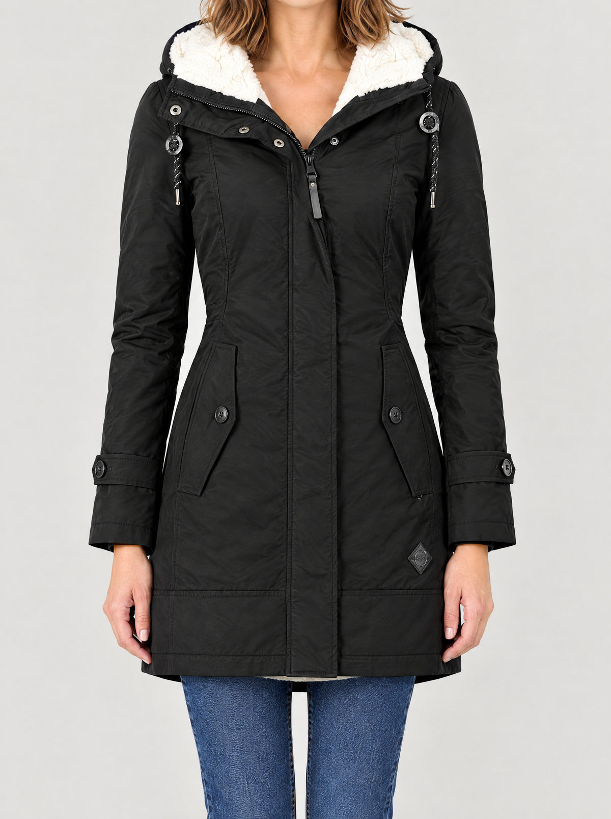 Wintermantel Damen Schwarz – Vorderansicht